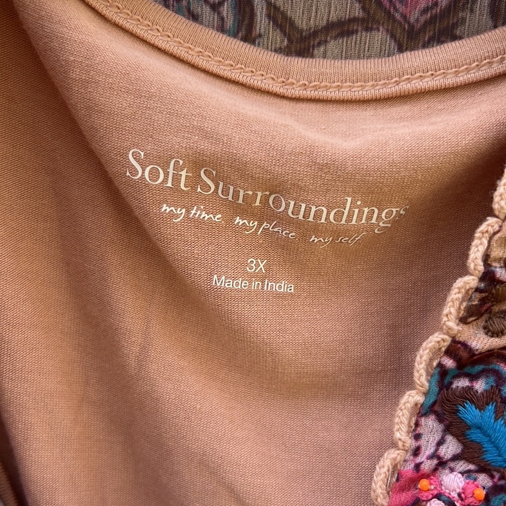 Soft Surroundings Floral Tunic - Flowy Boho - Picture 4 of 7